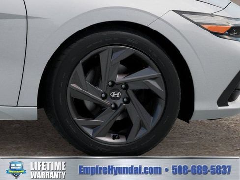 New 2026 Hyundai Elantra SEL Sport FWD image 8