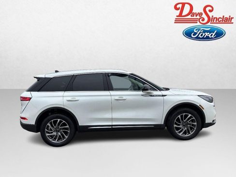 Used 2022 Lincoln Corsair FWD w/ Equipment Group 101A image 5