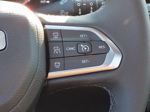 New 2026 Jeep Compass Limited image 12