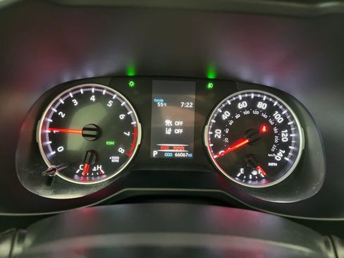 Used 2020 Toyota RAV4 XLE w/ Convenience Package image 17