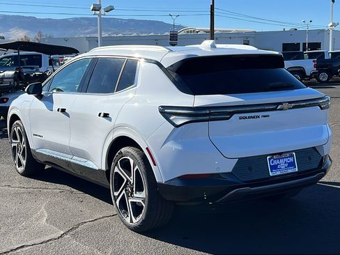 New 2026 Chevrolet Equinox EV LT w/ Convenience Package II AWD/4WD image 7