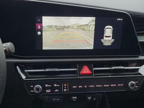 Used 2025 Kia Niro Wind image 12