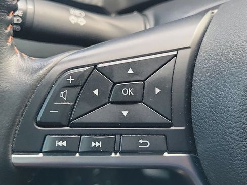 Certified 2024 Nissan Sentra SR FWD image 30
