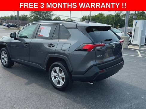 Used 2020 Toyota RAV4 XLE AWD/4WD image 6