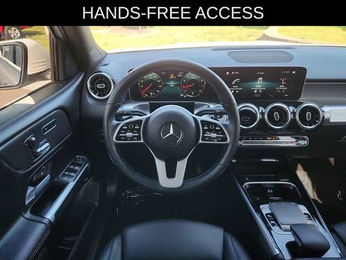 Used 2020 Mercedes-Benz GLB 250 4MATIC image 24