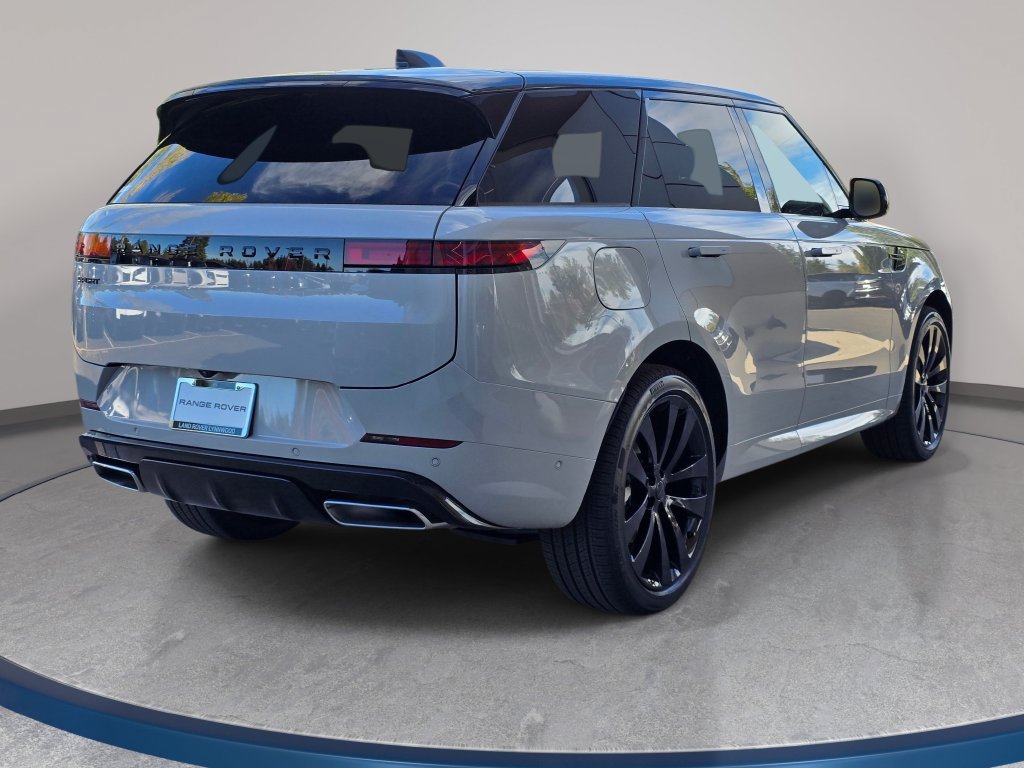 New 2027 Land Rover Range Rover Sport Dynamic SE AWD/4WD image 5