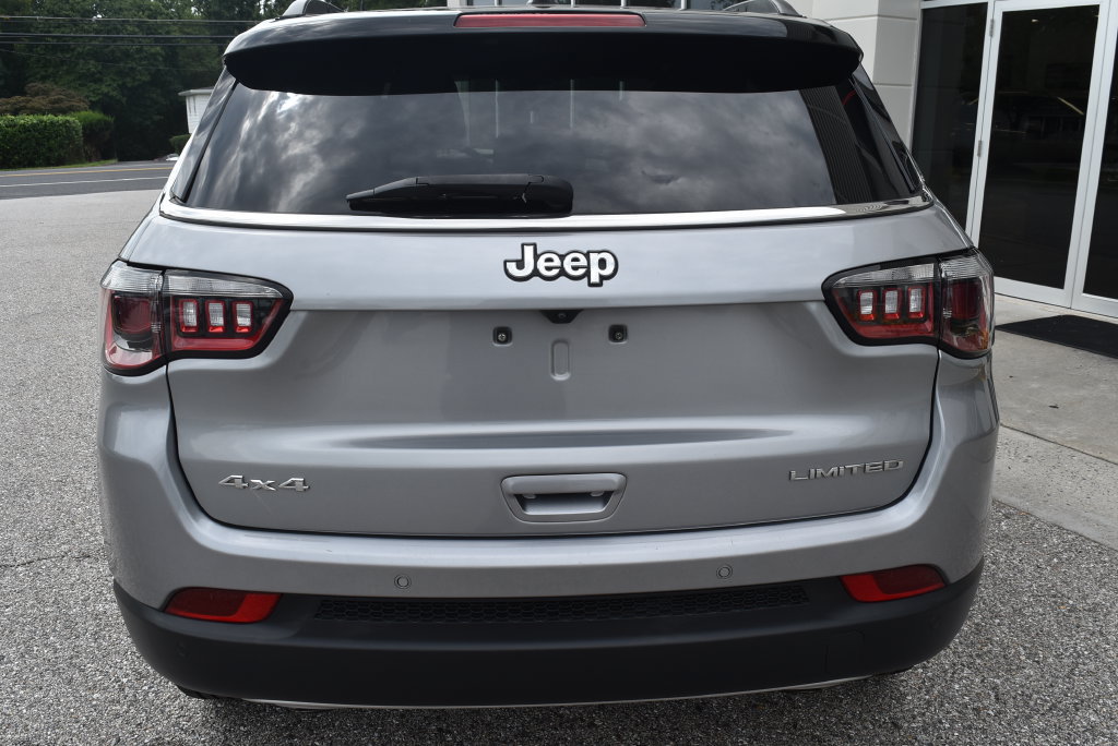 Used 2023 Jeep Compass Limited AWD/4WD image 6