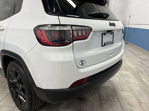 Used 2022 Jeep Compass Altitude image 30