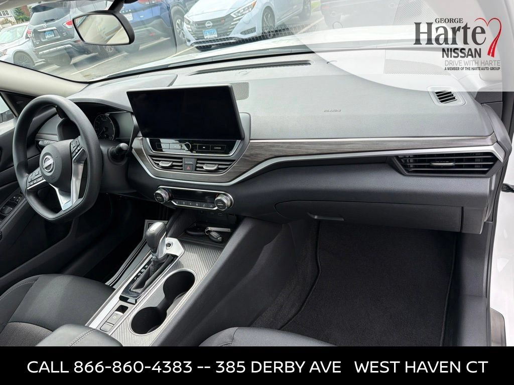 Certified 2025 Nissan Altima 2.5 SV w/ SV Special Edition Package AWD/4WD image 32