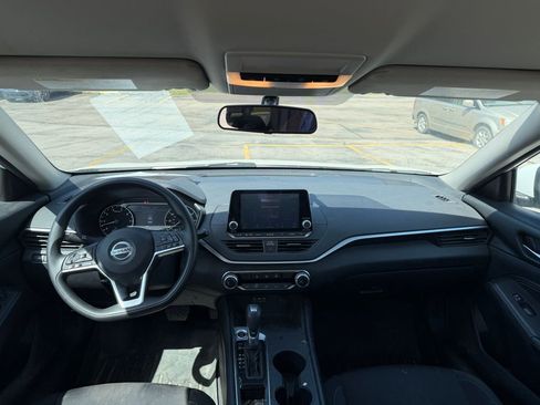 Used 2020 Nissan Altima 2.5 S FWD image 7