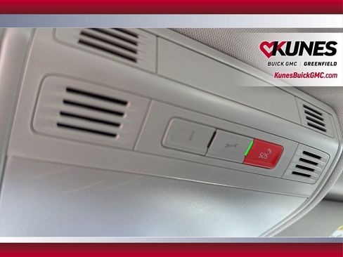 Used 2025 Volkswagen Taos S image 28