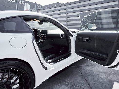 Used 2018 Mercedes-Benz AMG GT R image 37