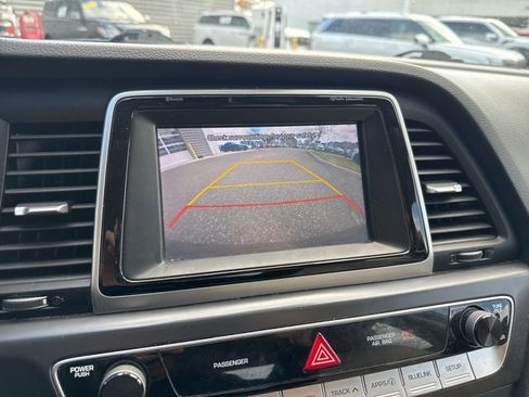 Used 2018 Hyundai Sonata SEL w/ Tech Package 02 image 11