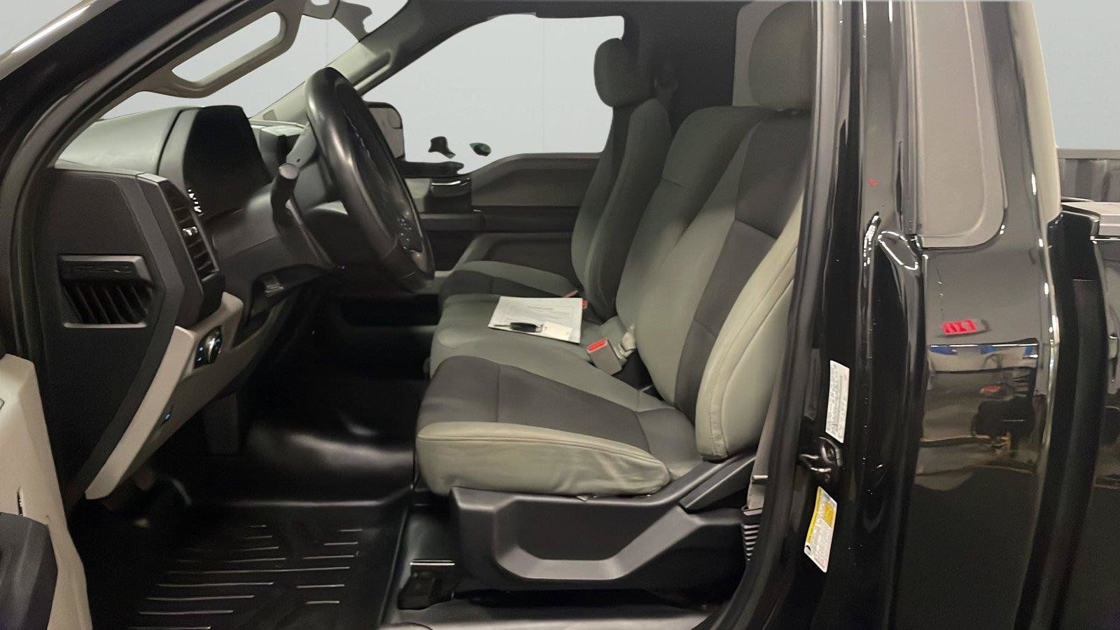 Used 2017 Ford F150 XL w/ Equipment Group 101A Mid RWD image 10