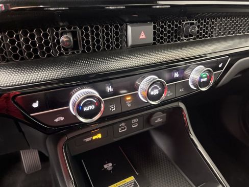 Certified 2025 Honda CR-V Sport Touring image 32