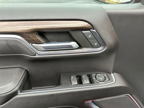 Used 2023 Chevrolet Silverado 1500 LT image 13