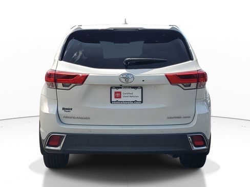 Used 2019 Toyota Highlander Limited AWD/4WD image 5