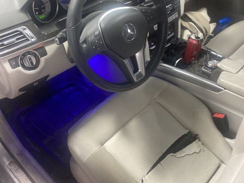 Used 2014 Mercedes-Benz E 350 4MATIC Sedan image 12
