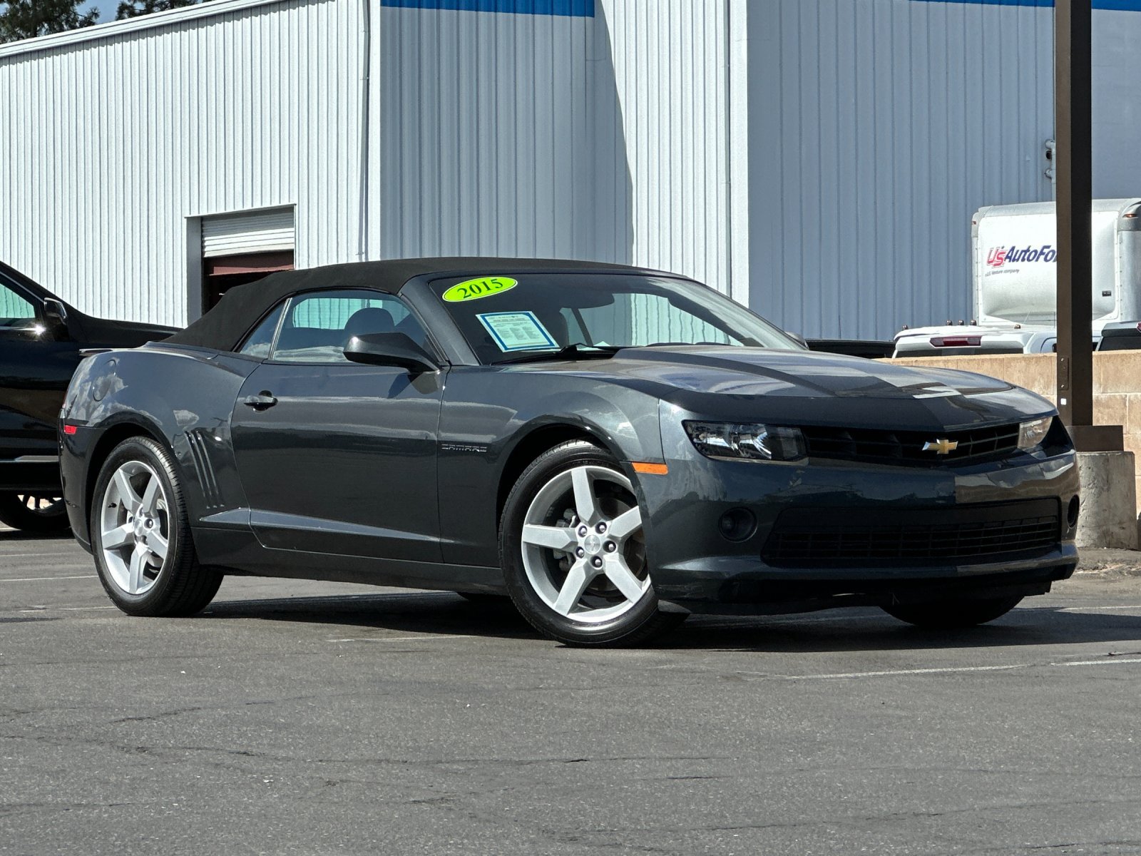 Used 2015 Chevrolet Camaro LT RWD image 10