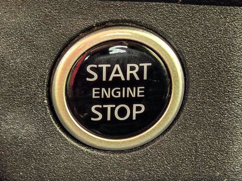 Used 2023 Nissan Rogue SV AWD/4WD image 21