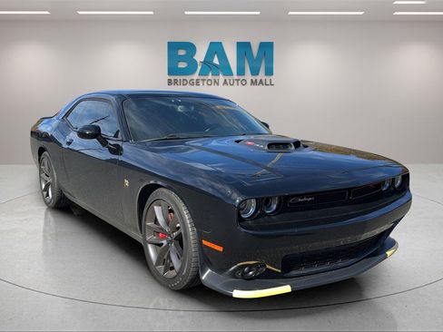 Used 2019 Dodge Challenger R/T Scat Pack w/ Shaker Package image 1