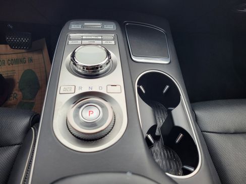 Used 2022 Genesis GV70 2.5T w/ Advanced Package image 20