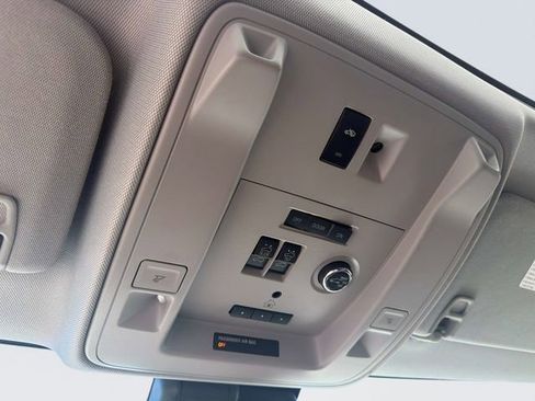 Used 2019 GMC Yukon Denali w/ Denali Ultimate Package image 34