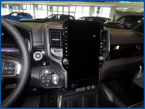 New 2026 RAM 1500 Laramie AWD/4WD image 14