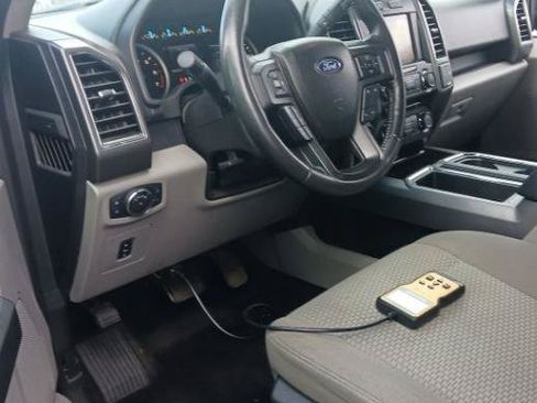 Used 2017 Ford F150 XLT w/ Equipment Group 302A Luxury AWD/4WD image 6
