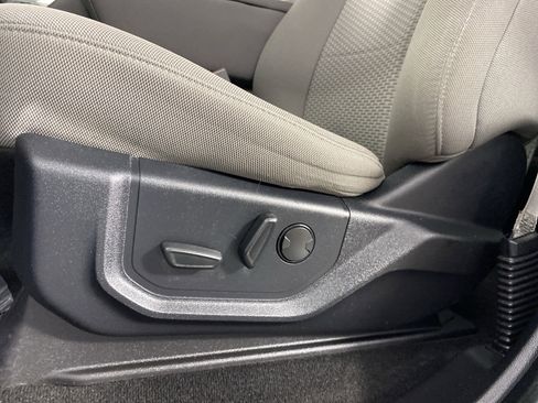 Used 2019 Ford F150 XLT w/ Equipment Group 302A Luxury image 18