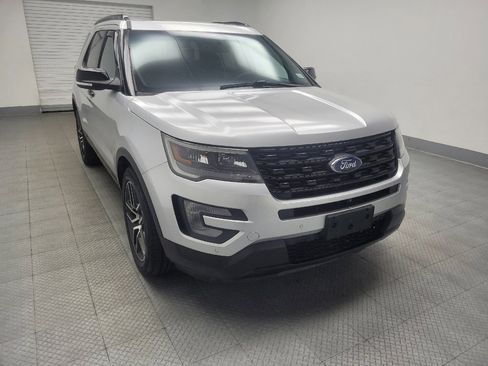 Used 2016 Ford Explorer Sport w/ Equipment Group 401A AWD/4WD image 13