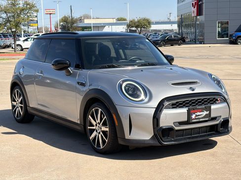 Used 2024 MINI Cooper S image 7