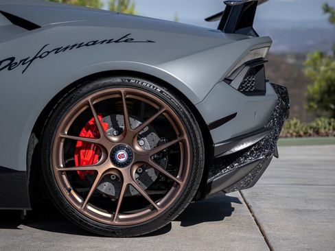 Used 2018 Lamborghini Huracan Performante image 88