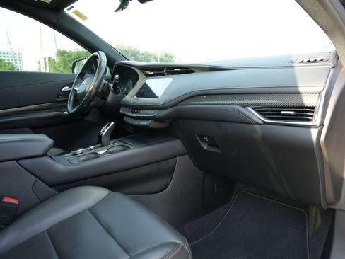 Used 2022 Cadillac XT4 Sport FWD image 22