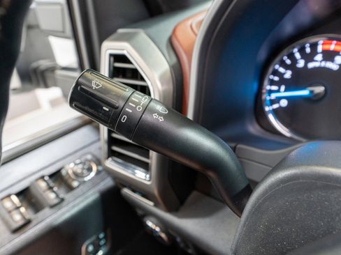 Used 2022 Ford F250 Platinum w/ FX4 Off-Road Package image 33