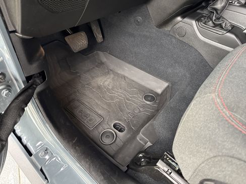 Used 2024 Jeep Wrangler Unlimited Rubicon w/ Safety Group image 16