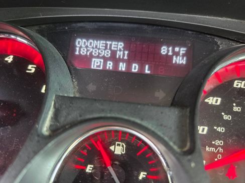 Used 2011 GMC Acadia Denali AWD/4WD image 5