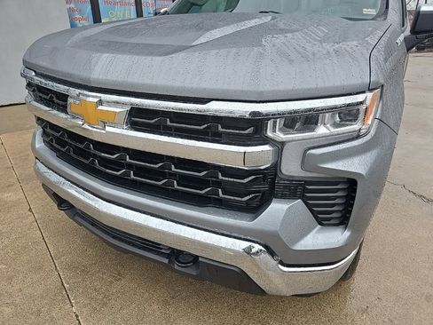 Used 2025 Chevrolet Silverado 1500 LT image 19