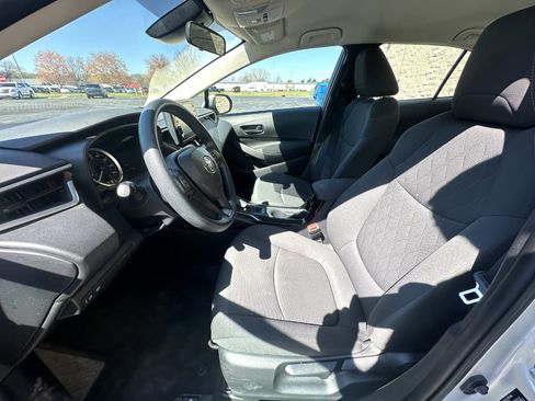Used 2022 Toyota Corolla LE image 10