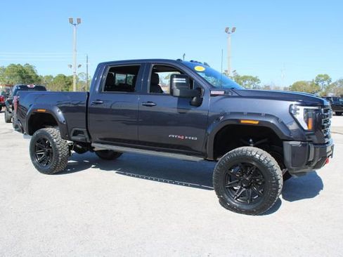 Used 2024 GMC Sierra 2500 AT4 w/ AT4 Premium Plus Package image 15