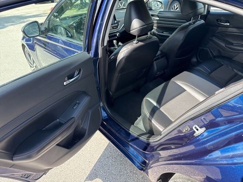 Used 2022 Nissan Altima 2.5 SR image 14