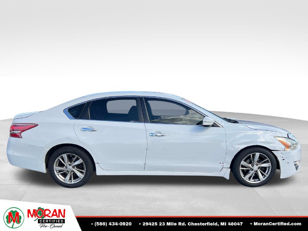Used 2013 Nissan Altima 2.5 SL w/ 2.5 Moonroof Pkg FWD image 6