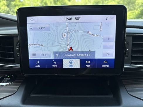 Used 2020 Ford Explorer Limited w/ Class III Trailer Tow Package AWD/4WD image 18
