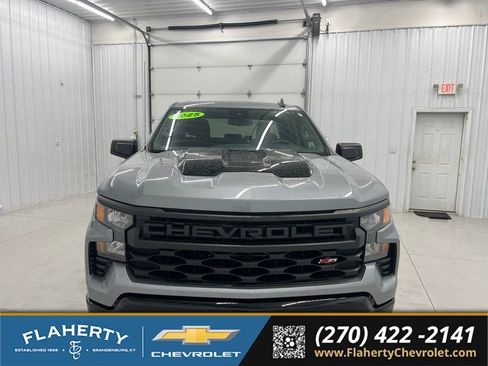 Used 2025 Chevrolet Silverado 1500 Custom Trail Boss AWD/4WD image 7