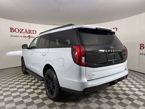 New 2025 Ford Expedition Active image 5
