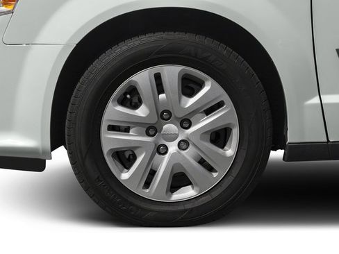 Used 2017 Dodge Grand Caravan SE image 16