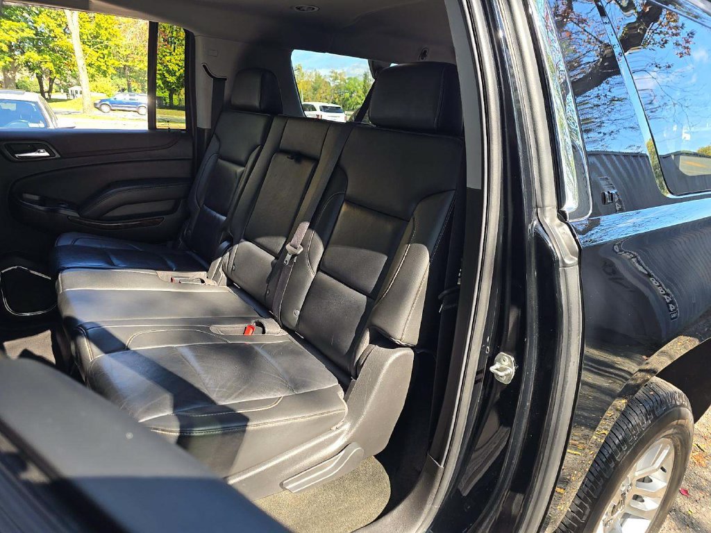 Used 2020 Chevrolet Suburban LT AWD/4WD image 6
