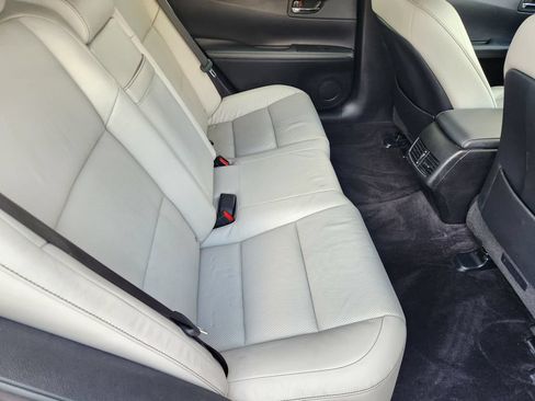 Used 2014 Lexus ES 350 w/ Luxury Package FWD image 33