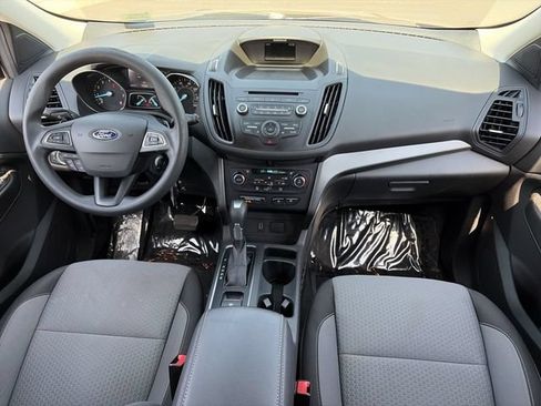 Used 2017 Ford Escape SE FWD image 16