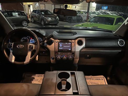 Used 2015 Toyota Tundra SR5 image 21